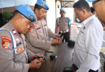 Propam Periksa Senpi dan Handphone Personel Polresta Tanjungpinang