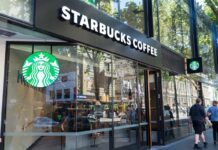 Mogok Kerja Pekerja Starbucks Meluas ke 300 Gerai di AS pada Malam Natal