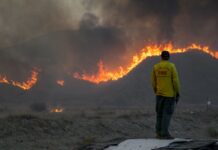 Kebakaran Besar di Los Angeles Meluas, Ribuan Warga Dievakuasi