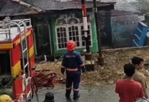 Rumah di Bengkong Harapan Hangus Terbakar Menjelang Jumat