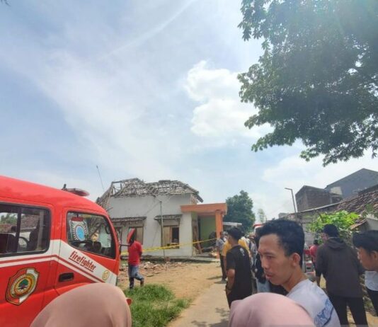 Ledakan di Rumah Polisi di Mojokerto, Dua Tewas