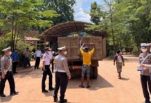 Kendaraan Pengangkut Sampah Batam Tak Layak Pakai dan Bahayakan Pengendara Lain