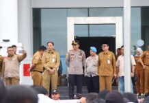 Kapolres Natuna Kawal Demo Nakes di Kantor Bupati