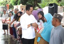 Utama Group Batam Bagikan 2.200 Paket Sembako, Secara Simbolis Diserahkan Walikota