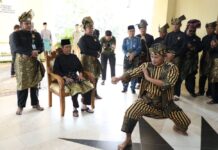 Walikota Batam Kukuhkan Pengurus LAM Kota Batam