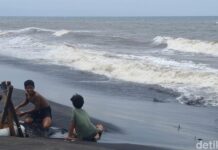 BMKG Beri Peringatan Dini Gelombang Tinggi 16-19 April