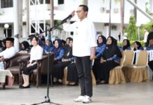 Upacara 17 Hari Bulan Jadi Simbol Awal Pengabdian Amsakar–Li Claudia