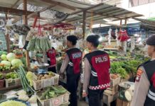 Polisi di Natuna Patroli Dialogis untuk Jaga Kamtibmas