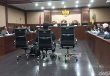 Penyidik KPK Ungkap Ada Pimpinan Era Firli Minta Kasus Hasto Tak Diusut