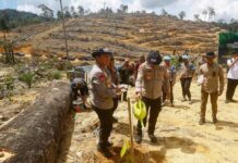 Polda Riau Lakukan Reboisasi di Lahan Hutan Lindung yang Dirusak Perambah