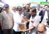 Kepala BP Batam Dampingi Menteri Transmigrasi RI Serahkan 94 SHM ke Warga Rempang