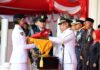 Sukses Kibarkan Bendera Merah Putih, Wagub Nyanyang Apresiasi 33 Paskibraka Kepri 2025