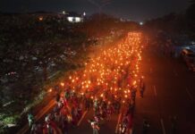 Pawai Obor dan Taptu Meriahkan HUT RI Ke-80 di Batam