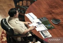Prabowo Apresiasi Menterinya yang Berhasil Turunkan Kasus Kebakaran Hutan