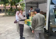 Polsek Sekupang dan Bulog Batam Gelar Pangan Murah