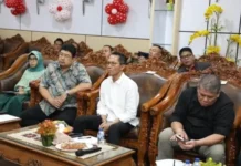 Amsakar Hadiri Rapat Koordinasi bersama Mendagri