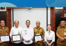 OPD Berprestasi dalam Pengelolaan Arsip Pemko Batam Dapat Penghargaan dari Walikota Batam