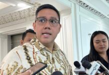 Komisi I DPR Kaji Pembatasan Medsos ke Remaja: Antisipasi Dampak Negatif