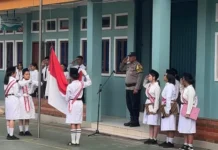 Bhabinkamtibmas Lubuk Baja Edukasi Anti-Bullying di SMK Advent