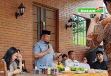 Pembacaan Puisi “Doa dari Seberang Samudera” Semarakkan Perayaan Ulang Tahun Ketua DPRD Kepri Iman Sutiawan