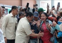 Momen Ibu Hamil di RSUD Koja Minta Dielus Perutnya ke Prabowo