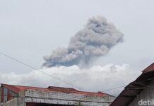 Gunung Marapi di Sumbar Kembali Erupsi, Warga Radius 3 Km Diminta Waspada