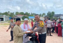 Jumat Berkah, Satlantas Polres Natuna Bagikan 200 Paket Makanan