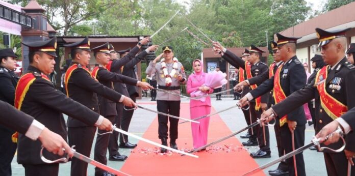pedang pora kapolresta barelang