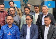 Demokrat Serahkan Bukti Tudingan SBY Terlibat Isu Ijazah Jokowi ke Polisi