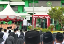 Gubernur Ansar Pimpin Upacara Hari Amal Bakti Kemenag ke-80, Tekankan Kerukunan Umat Beragama