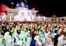 Peringatan Isra Mikraj di Masjid Agung Raja Hamidah Batam Meriah