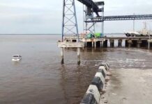 Jembatan di Pelabuhan Tanjung Buton Siak Ambruk, Mobil-Motor Jatuh ke Laut