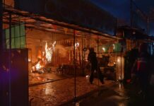 Kebakaran Hebat Landa Angkringan Pasar Mega Legenda Batam