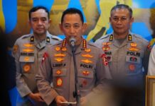 Kapolri Beri Kenaikan Pangkat-Sekolah ke Anggota Peraih Medali SEA Games