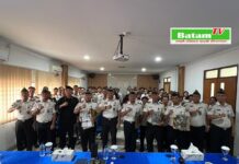 Gelar Rapat Dinas Pegawai, Rutan Batam Anugerahi Pegawai Teladan Triwulan IV 2025