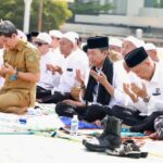 Ratusan Warga Batam Gelar Salat Istisqa, Harapkan Hujan di Tengah Cuaca Ekstrem