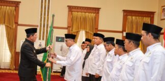 Ansar Ahmad Lantik Pengurus BWI Kepri, Dorong Penguatan Wakaf untuk Pemberdayaan Umat