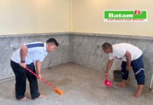 Semangat Hari Bakti Pemasyarakatan ke- 62, Rutan Batam dan UPT Pemasyarakatan Batam Gelar Aksi Bersih Masjid Syahrom Ba’dawi