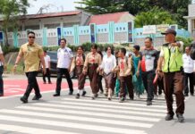 Edukasi Keselamatan Sejak Dini, Wakil Wali Kota Batam Tinjau dan Praktikkan Penggunaan ZoSS di Sekolah