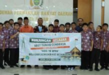 Kenalkan Fungsi Legislatif Sejak Dini, DPRD Batam Terima Kunjungan Edukasi Siswa SDIT Tunas Cendekia