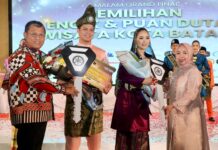 Grand Final Duta Wisata Batam 2026, Arya dan Keizia Raih Gelar Encik dan Puan