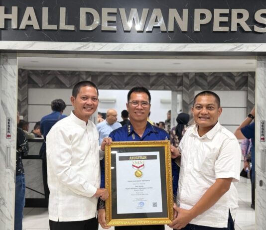 Dorong Kemajuan Daerah, Bupati Anambas Dato’ Aneng Raih Penghargaan SMSI 2026