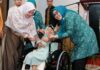 Erlita Amsakar Serahkan 30 Kursi Roda, Perkuat Kepedulian bagi Penyandang Disabilitas Batam