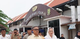 Wagub Nyanyang Tinjau Pasar Rakyat Ranai, Pastikan Harga Bahan Pokok Stabil dan Fasilitas Terjaga
