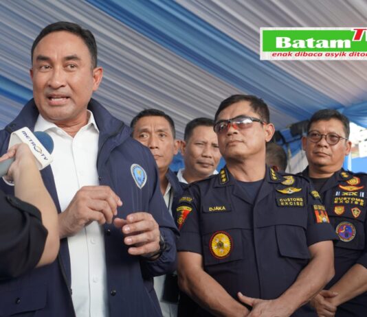 Bea Cukai dan BNN Gagalkan Peredaran 2,6 Ton Sabu Cair dan 1,57 Juta Rokok Ilegal dari MV Ocean Porter di Kepri