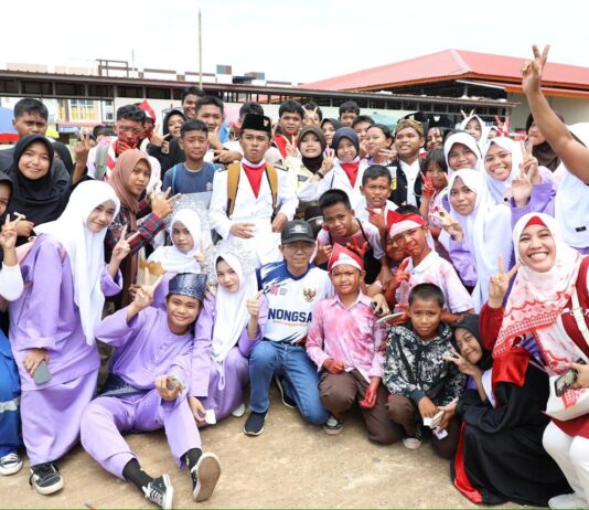 Nostalgia di Nongsa, Amsakar Ajak Warga Rawat Kekompakan dan Potensi Daerah