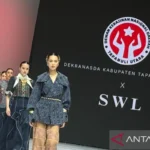 Menpar: Desainer Jadi Ujung Tombak Promosi Budaya Indonesia Lewat Fesyen