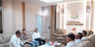 Kejari Batam Dorong Penyelesaian Tunggakan PNBP Sewa Perairan Tersus Capai Rp18,8 Miliar
