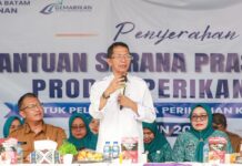 Amsakar Serahkan Bantuan Sarana Perikanan, Dorong Kelompok Usaha Tingkatkan Pendapatan