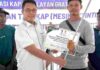 Wakil Ketua I DPRD Batam Serahkan 100 Mesin Ketinting untuk Nelayan Belakangpadang
